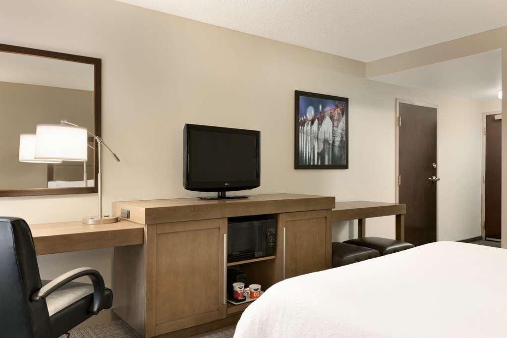 Hampton Inn & Suites Hershey Room photo